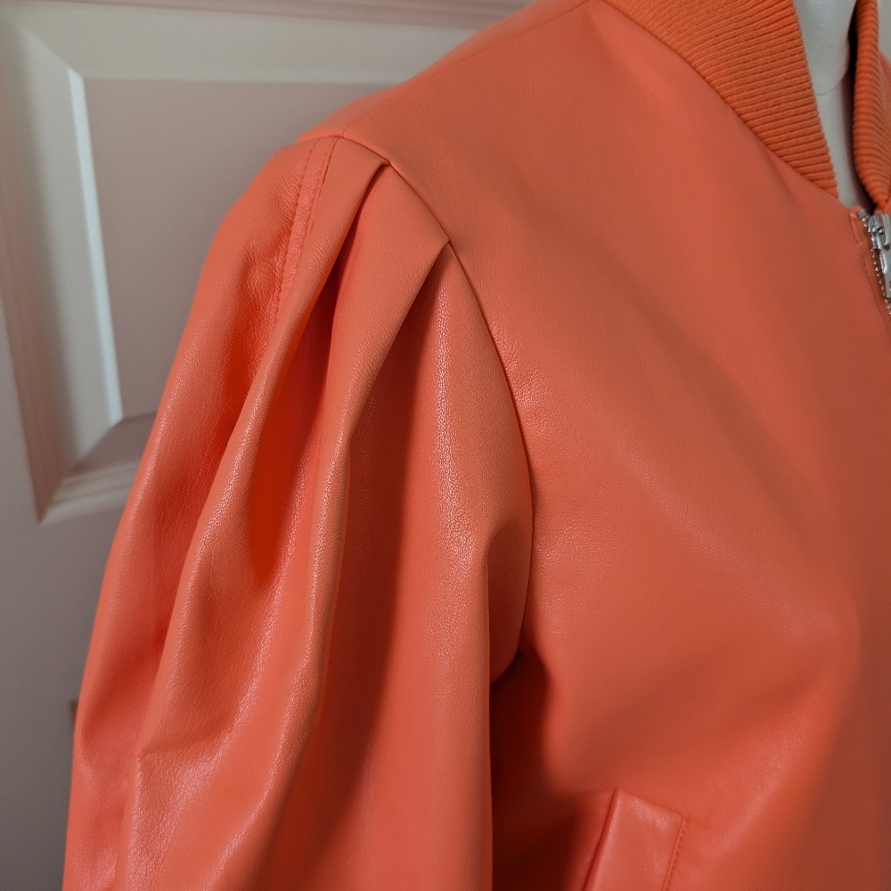 HOUSE OF HARLOW Bomber Jacket Vegan Leather Coral Size Medium NWT - Picture 4 of 13